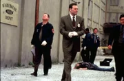 Zweite von links: Robert Goren (Vincent D'Onofrio)