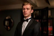Robert Spearing (Harry Lawtey)
