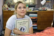 Anna (Jeanette Biedermann) bereitet sich auf ihr Blind Date vor ...