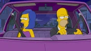 Wollen an ihrer Ehe arbeiten, doch der Funke scheint nicht überzuspringen: Homer (r.) und Marge (l.) ...