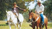 Tess (Bridie Carter) und Alex (Aaron Jeffery)
