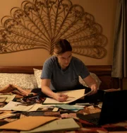 Detective Mare Sheehan (Kate Winslet)