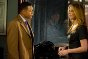 L-R: ADA Jonah "Joe" Dekker (Terrence Howard), ADA Casey Novak (Diane Neal).