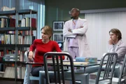 Dr. Allison Cameron (Jennifer Morrison, l.), Dr. Eric Foreman (Omar Epps, M.) und Dr. Robert Chase (Jesse Spencer, r.) haben es mit einem besonders schwierigen Fall zu tun ...