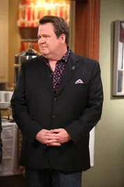 Cameron (Eric Stonestreet)