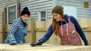 Bei ihrem neusten Umbauprojekt müssen Karen (l.) und Mina (r.) das Haus bis auf die Grundpfeiler abreißen, um es dann in ein elegantes, geräumiges Zuhause verwandeln zu können ...