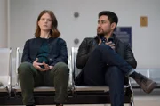 Kirsten Longacre (Rose Leslie) ist sehr besorgt um ihre entführte Partnerin Amy Silva und fragt sich, wie sie und Daniel Ramsay (Amir El-Masry) Amy befreien können.