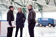 LAW & ORDER: SPECIAL VICTIMS UNIT --  "Great Expectations" Episode 1808 -- Pictured: (l-r) Brad Fraizer as Coach Gordon Sheen, Kelli Giddish as Detective Amanda Rollins, Ice T as Detective Odafin "Fin" Tutuola -- (Photo by: Peter Kramer/NBC)