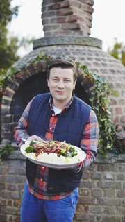 Jamie Oliver kocht "Bloody Mary Beef".