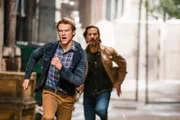 Lucas Till (Angus MacGyver), Henry Ian Cusick (Russ Taylor).