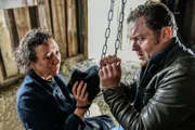 l-r: Hanna Böhmer (Ursula Strauss), Paul Böhmer (Jürgen Tonkel)