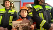 Auf Franz (Mitte) liegen große Hoffnungen - er ist der Jüngste in der Freiwilligen Feuerwehr Mellen.