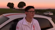 Krankenpflegerin Jennifer Löffler findet trotz ihres stressigen Arbeitsalltags Zeit, den Sonnenaufgang zu genießen.