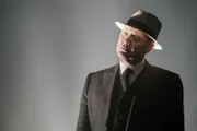 Red (James Spader)