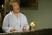 Eric Stonestreet (Cameron Tucker).