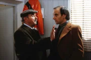 Von links: Schöninger (Walter Sedlmayr) und Kramer (Nikolaus Paryla).