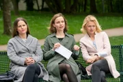 Ein ganz besonderes Trio: Ekkis Ex-Freundinnen Kerstin Buckebrede (Isabell Polak, l.), Silke Sestendrup (Nadja Becker, M.) und Tina Espenkotte (Isabell Gerschke, r.).