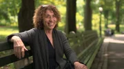 Mit einer Fläche von 600 Footballfeldern, hat der berühmteste Park der Welt so einiges zu bieten. Die Central Park-Fotografin und Historikerin Miller nimmt ihre Zuschauer mit auf eine spannende Zeitreise, denn der Central Park bietet neben spaßigen Attraktionen auch jede Menge historische Geheimnisse und Rätsel ...