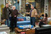 (v.l.n.r.) Don Burns (Kevin Nealon); Joe (Stacy Keach); Adam Burns (Matt LeBlanc); Marcy (Kali Rocha)