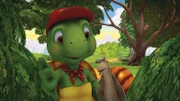 Franklin und Schnecke versuchen mit allen Mitteln herauszufinden, ob die Freunde vielleicht eine Überraschungsparty für Franklin planen.