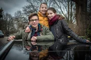 Benny, Alice und Mia nehmen Abschied von Hamburg.
