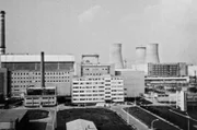 Radioaktiver Müll kann nicht vollständig recycelt werden, Atomkraftwerke können havarieren und stellen zugleich ein mögliches Angriffsziel für Terroranschläge dar.