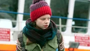 Tochter Sophie (Emma Bading) ahnt von dem Verhältnis ihrer Mutter mit ihrem Arbeitskollegen.