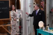 Karen Walker (Megan Mullally, l.); Danley Walker (Patton Oswalt, r.)