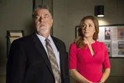 Dr. Maura Isles (Sasha Aleexander) und Detective Korsak (Bruce McGill) Dr. Maura Isles (Sasha Aleexander) und Detective Korsak (Bruce McGill)