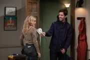 Sophie (Hilary Duff, l.); Drew (Josh Peck, r.)