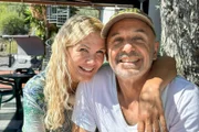Auf und davon Staffel 16 Sabina Kilchenmann und Patrick Lo Giudice sind glücklich auf Sizilien.