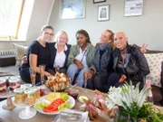 V.l.: Kandidatin Karina, Ute, Prisca, Sandra, Kathleen.