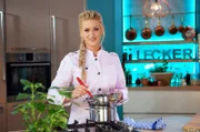 Konditormeisterin Marie Simon zeigt ein Rezept für kleine Tartelettes au chocolat, die voller verführerischer Zutaten stecken und jeden Schoko-Hunger stillen, denn schokoladiger und goldiger geht es nicht!