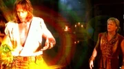 Hercules (Kevin Sorbo) sieht keine andere Möglichkeit den Kranken zu helfen als das steinerne Zyklopenauge zu zerstören. Hercules und Iolaus II. (Michael Hurst) müssen jetzt auch die anderen Zyklopenauge zertören.
