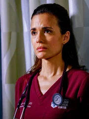 Pictured: Natalie Manning (Torrey DeVitto)