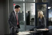Für das Team um Hotch (Thomas Gibson, l.) und Ashley (Rachel Nichols, r.) beginnt ein Wettlauf mit der Zeit, um einem Serientäter zu fassen, bevor es weitere Opfer gibt ...