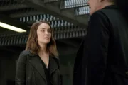 Megan Boone (Elizabeth Keen).