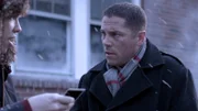Det Chip interrogates a kid.