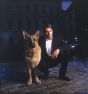 (5. & 6. Staffel) - Immer im Einsatz: Kommissar Rex und Kommissar Brandtner (Gedeon Burkhard) ...