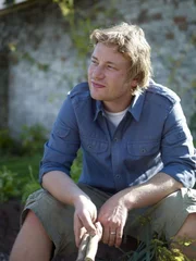 (1. Staffel) - In "Jamie at home" widmet sich Jamie Oliver nicht nur seiner Leidenschaft für das Kochen von leckeren Gerichten aus frischen Zutaten ...