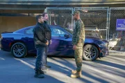 Nick Torres (Wilmer Valderrama, l.); Timothy McGee (Sean Murray, M.)