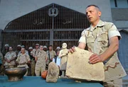 US-Colonel Matthew Bogdanos, leitender Ermittler bei der Suche nach geplünderten Schätzen aus dem Archäologischen Museum von Bagdad.