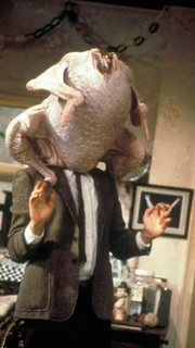 Mr. Bean (Rowan Atkinson) hat Schwierigkeiten bei der Zubereitung des weihnachtlichen Festmahls.