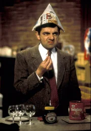 Mr. Bean (Rowan Atkinson) versucht sich als Heimwerker.