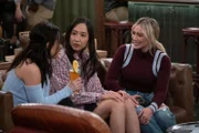 (v.l.n.r.) Valentina (Francia Raisa); Ellen (Tien Tran); Sophie (Hilary Duff)