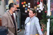 Ute (Isabell Hertel) findet eine willkommene Ablenkung. Links Ferhat (Mehmet Kucak)