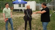 V.l.: Hundetrainer Marcel Wunderlich, Pflegerin Sabrina Bock und Martin Rütter. Die Verwendung des sendungsbezogenen Materials ist nur mit dem Hinweis und Verlinkung auf RTL+ gestattet.