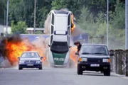 Die Verfolgungsjagd der Polizei endet in einem Crash...