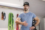 Der Ski-Zirkus – Richtungswechsel Schweizer Skirennfahrer Loïc Meillard bei seinem Fitnesstrainer.
