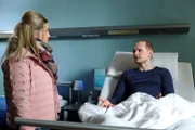 Sina Blacszik (Caroline Maria Frier) war bei einem Blind Date eigentlich mit einem attraktiven, brünetten, sportlichen Typen verabredet. Es stellte sich jedoch heraus, dass Robert Wünsch (Bernhard Conrad), der vor Sinas Füßen zusammengebrochen ist, eben diese Verabredung war und er sein Dating-Profil gefaked hat. Sina stellt Robert wütend zur Rede. Alle Erklärungen, die dieser abgibt, erzeugen bei Sina mehr und mehr Mitleid, noch dazu kommt, dass er niemanden hat, der sich während seines Klinikaufenthalts um seinen Hund "Brause" kümmert.